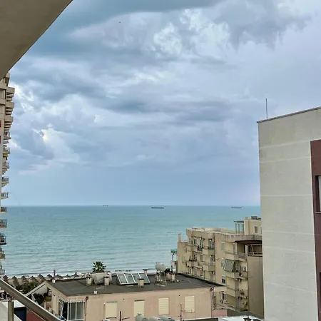 Blissful Apartmán Golem (Tirana)